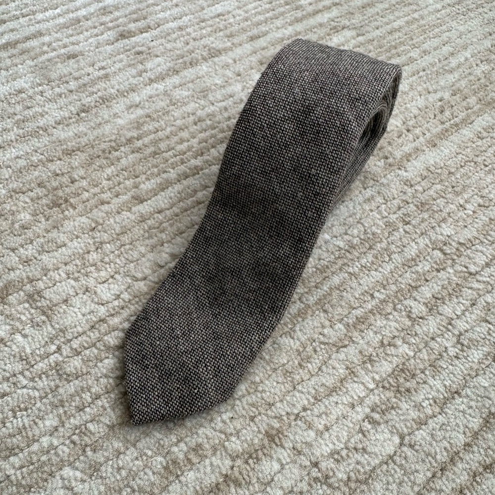 Banana Republic dark brown tie
